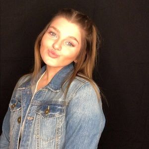 Meet your Posher, Alyssa